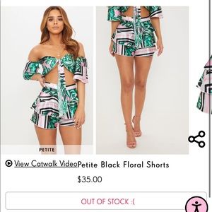 PRETTY LITTLE THING TWO PIECE SET FLORAL CROP TOP AND SHORTS, SIZE 2.